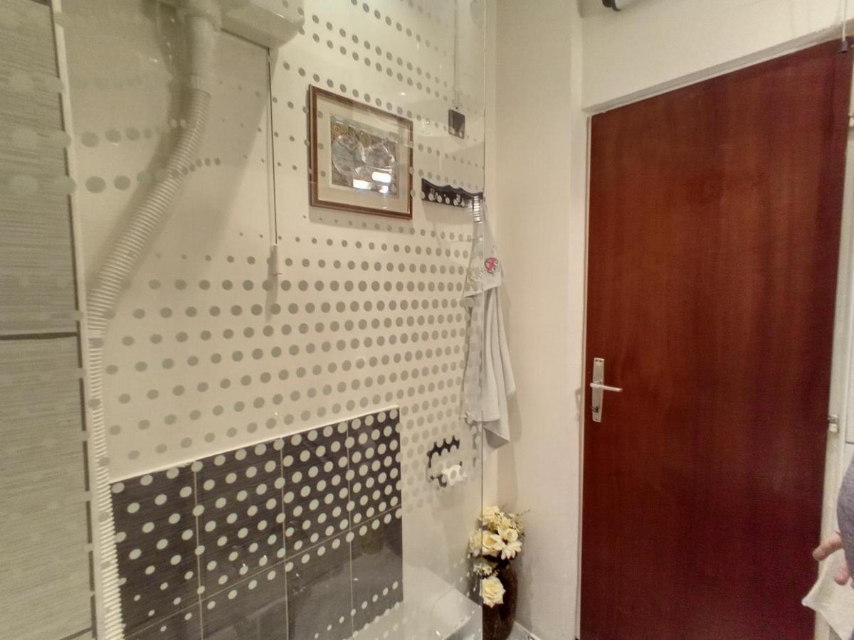 Studio Apartment Corner Рийека Екстериор снимка